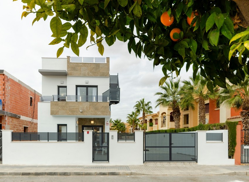 Nowe budownictwo - Willa -
Torrevieja