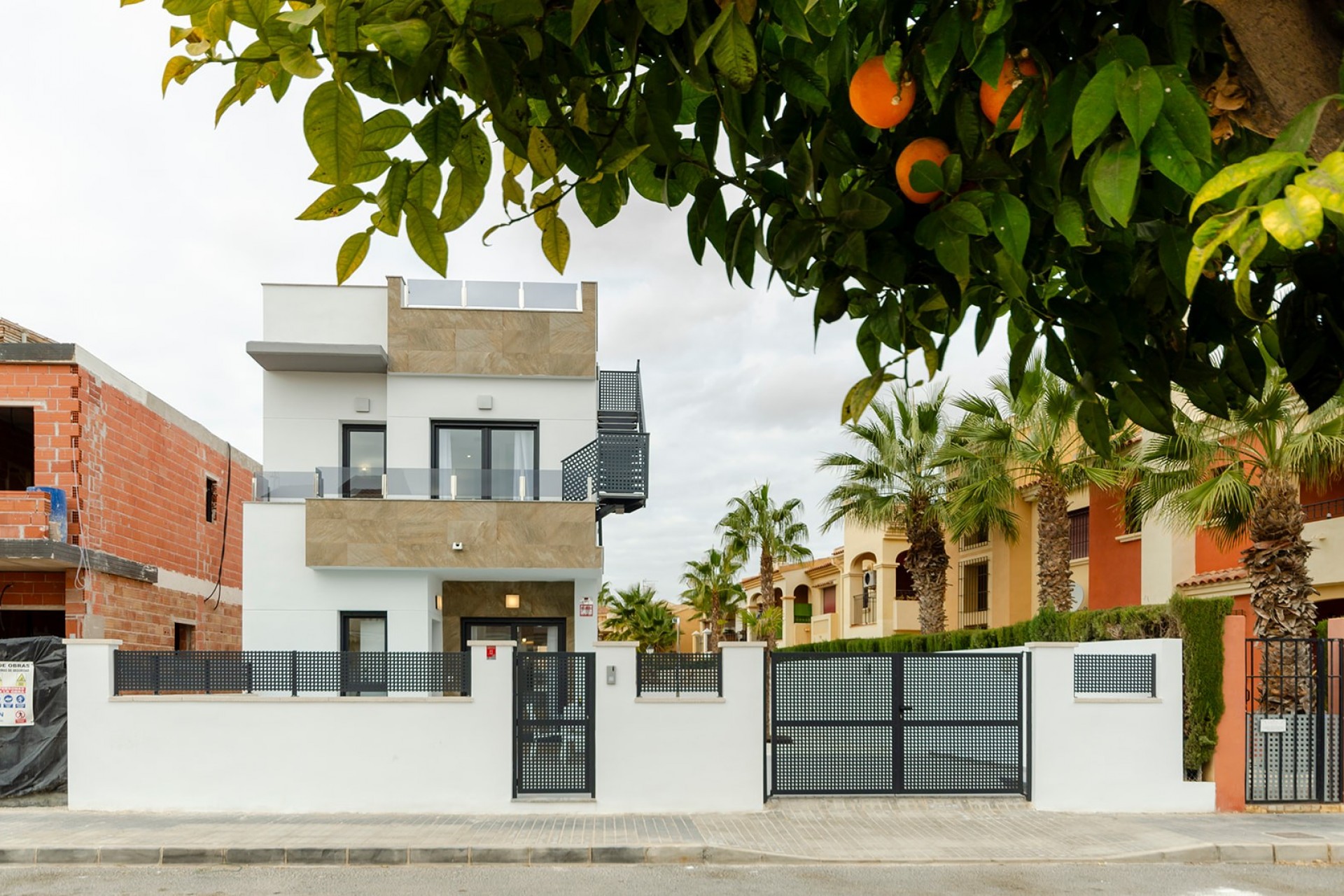 Nowe budownictwo - Willa -
Torrevieja