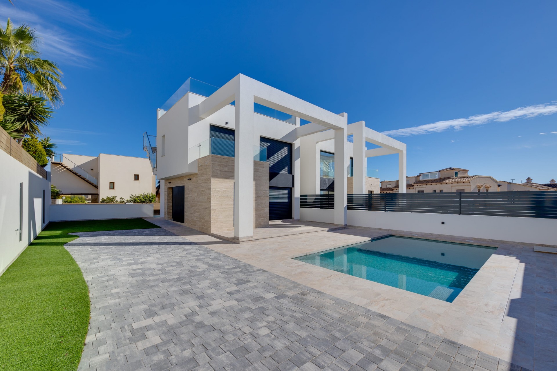 Nowe budownictwo - Willa -
Torrevieja