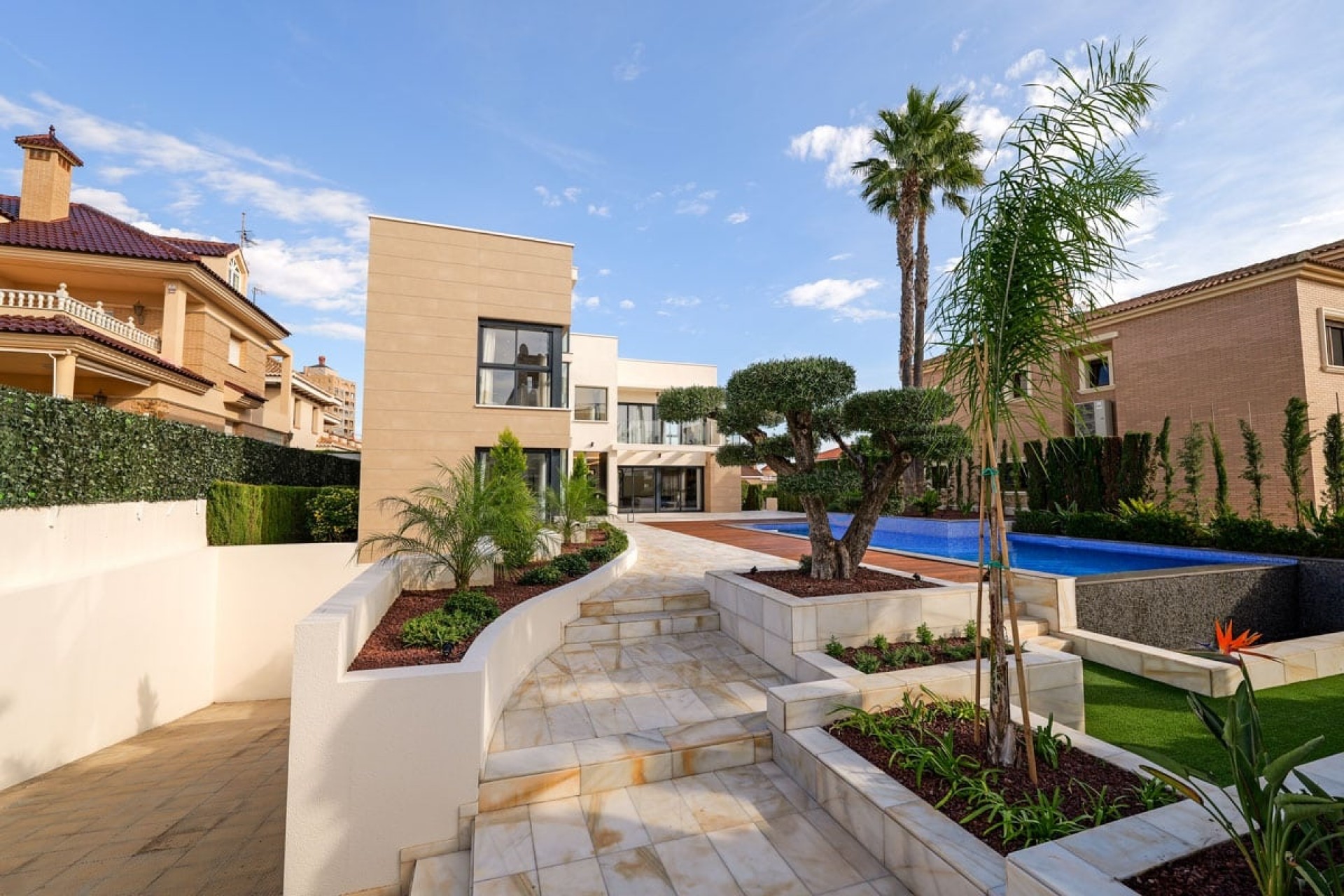 Nowe budownictwo - Willa -
Torrevieja