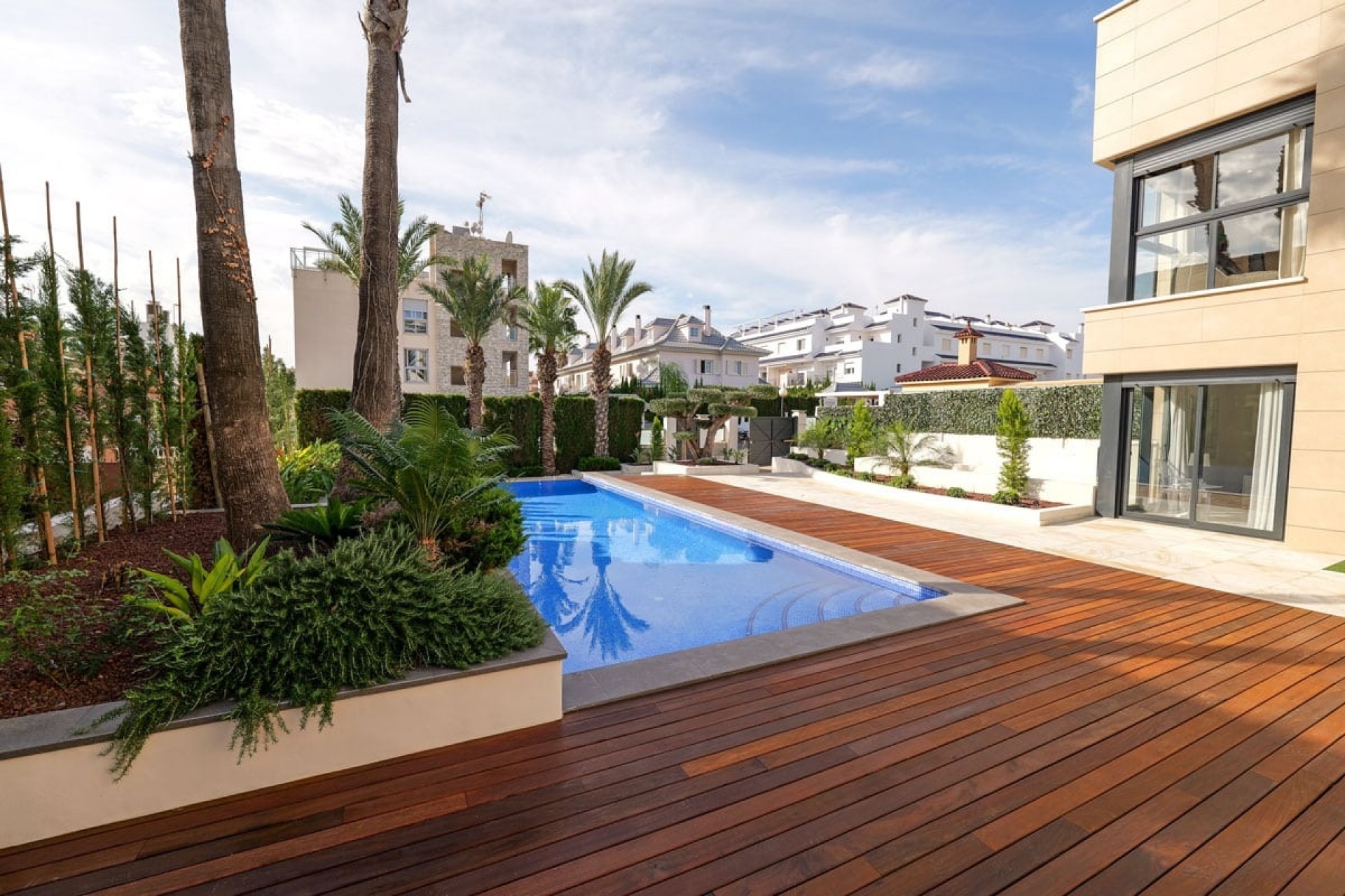 Nowe budownictwo - Willa -
Torrevieja