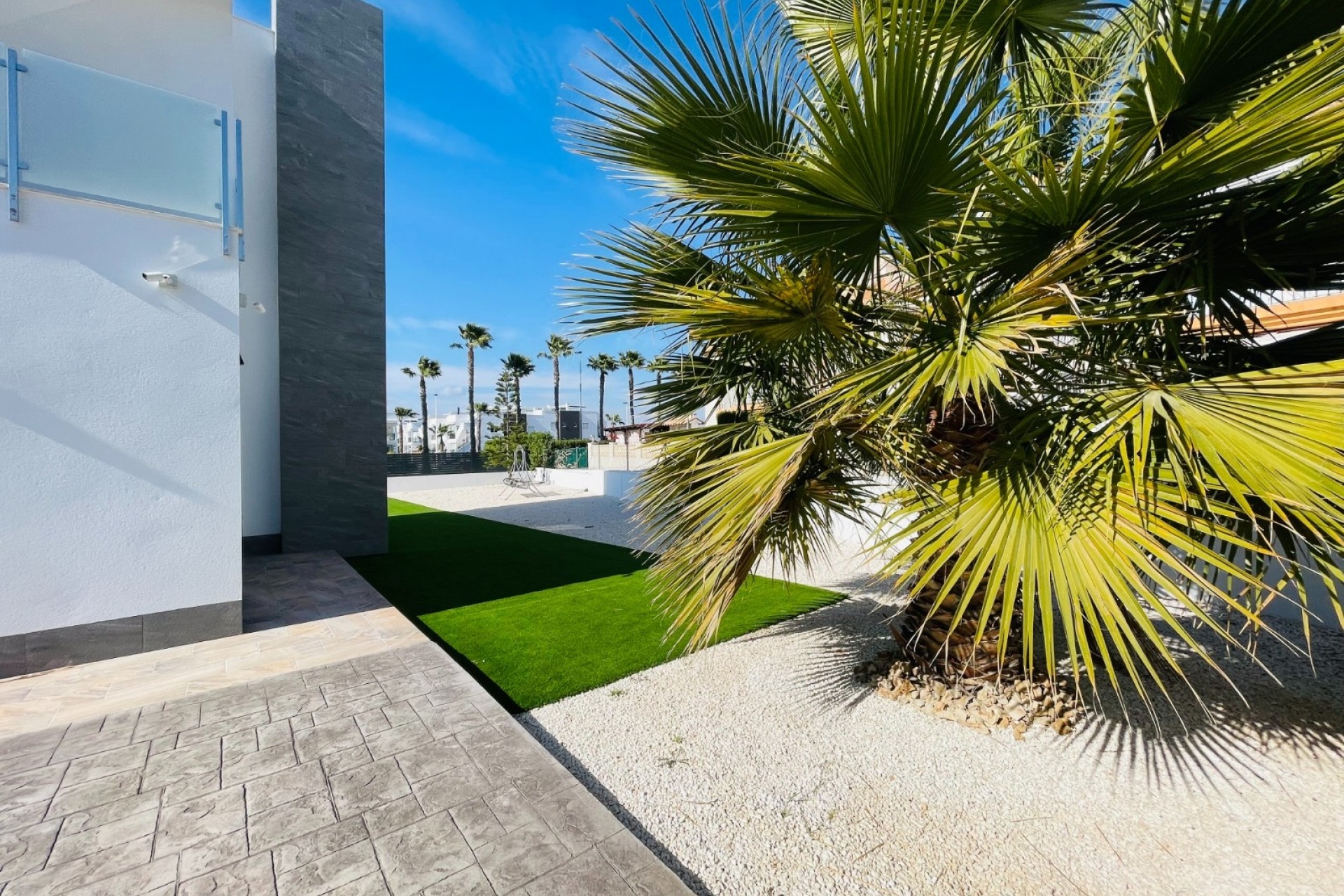 Nowe budownictwo - Willa -
Torrevieja