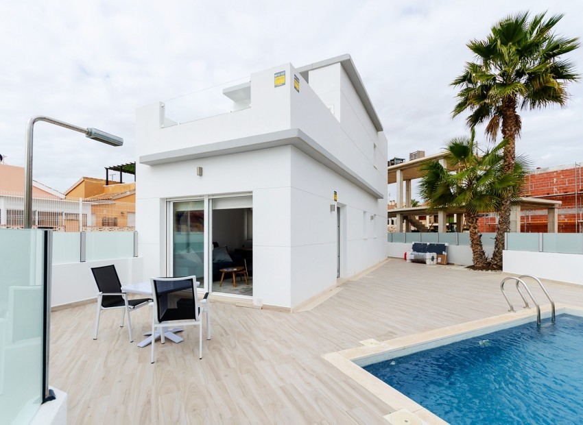 Nowe budownictwo - Willa -
Torrevieja