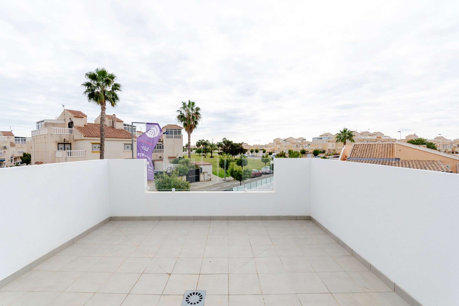 Nowe budownictwo - Willa -
Torrevieja