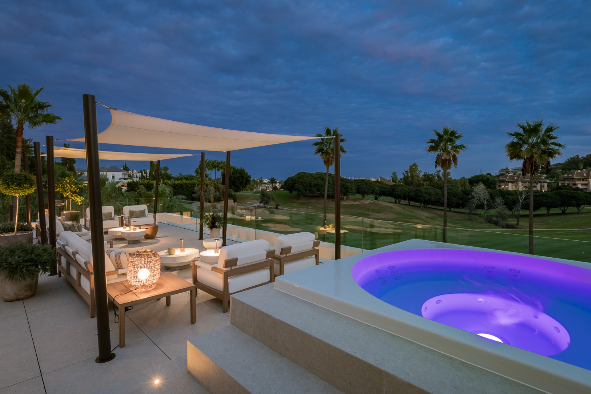 Nowe budownictwo - Willa -
