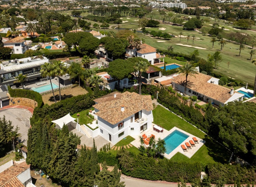 Nowe budownictwo - Willa -
