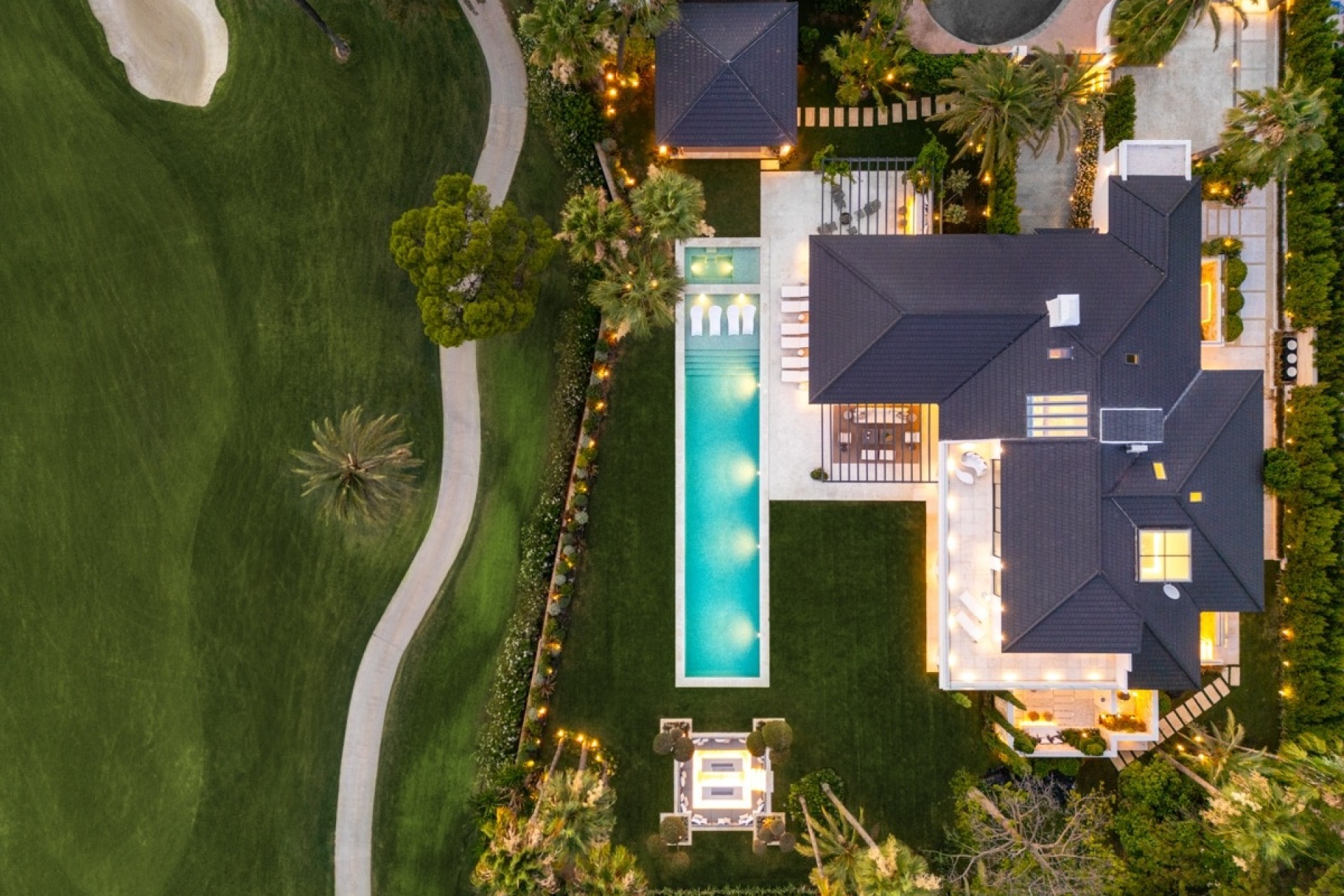 Nowe budownictwo - Willa -
