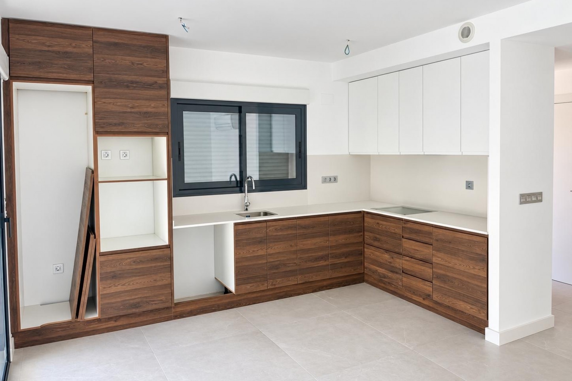 Nueva construcción  - Villa -
Albir