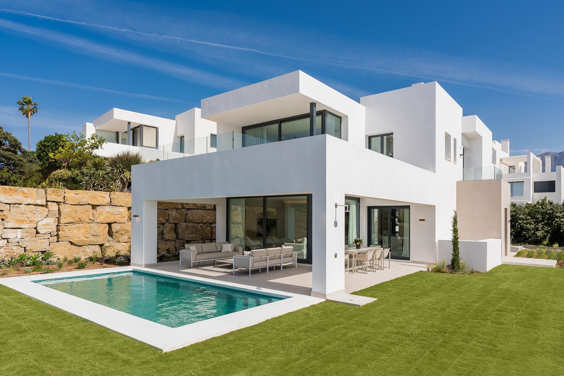 Nueva construcción  - Villa -
Estepona