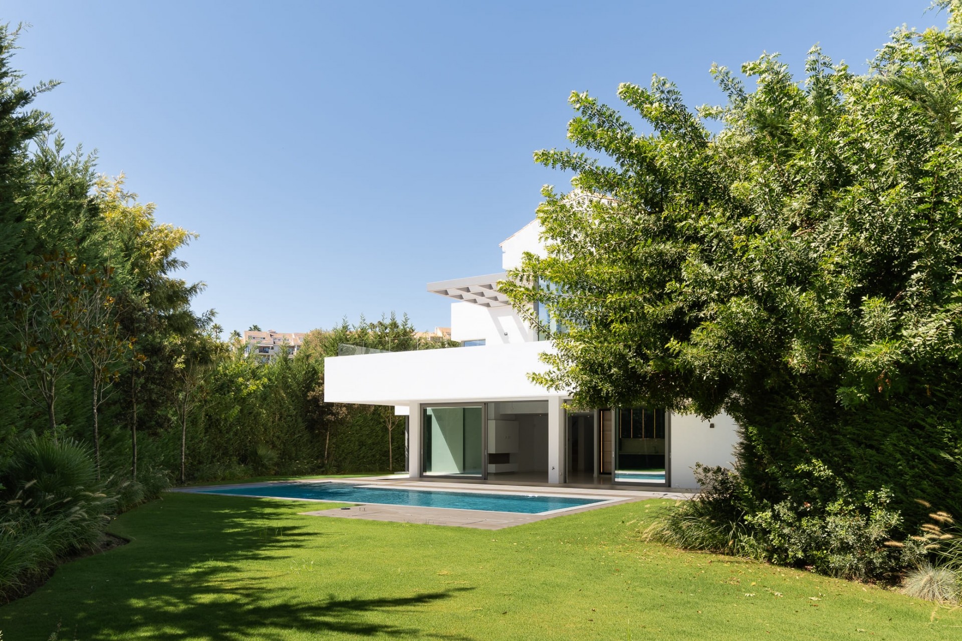 Nueva construcción  - Villa -
Estepona