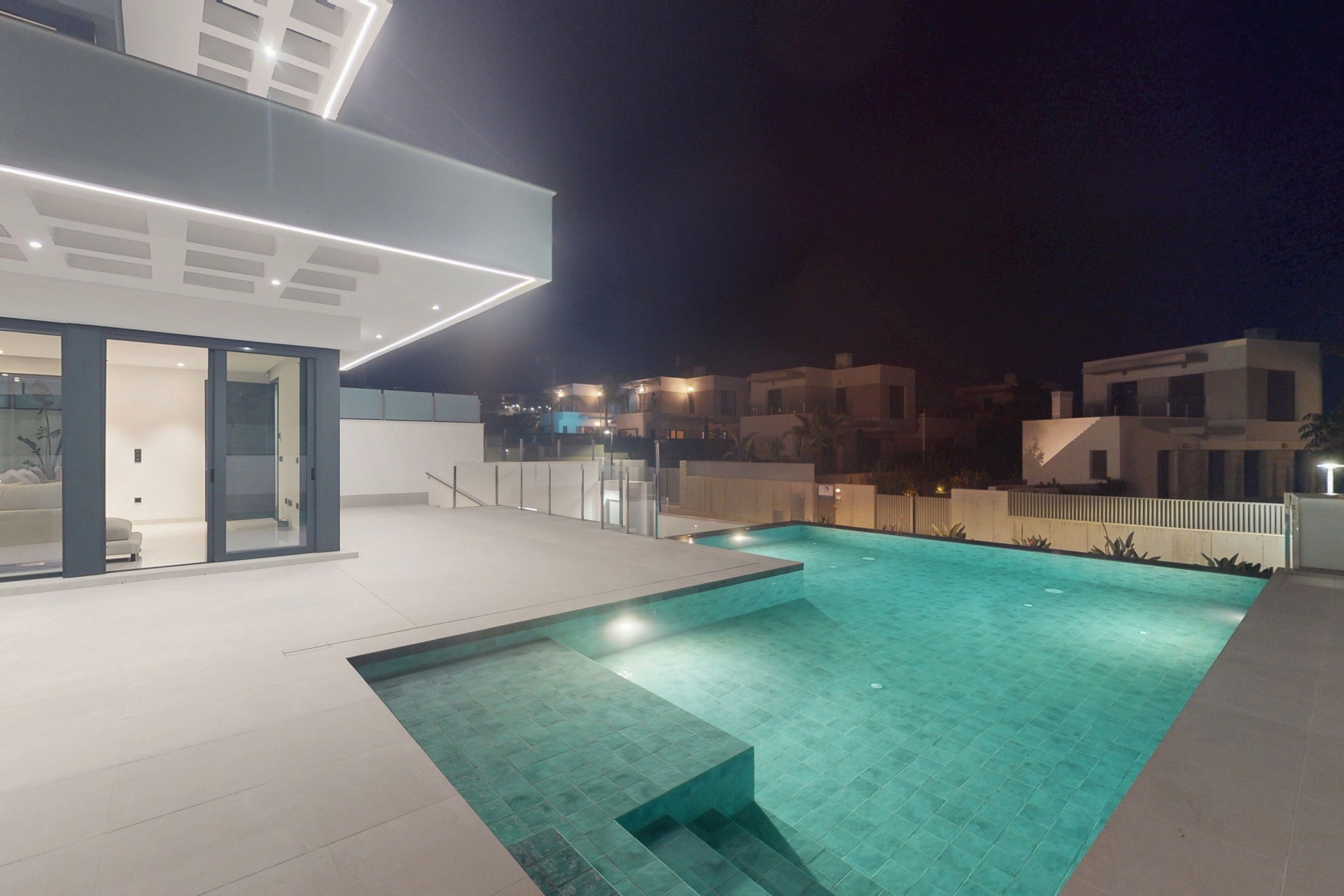 Nueva construcción  - Villa -
Finestrat