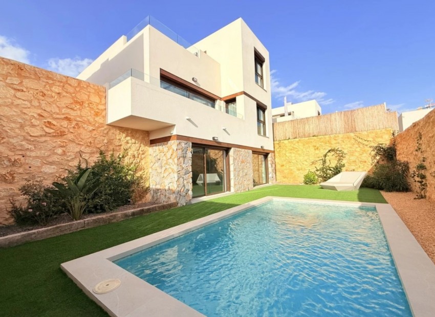 Nueva construcción  - Villa -
Finestrat