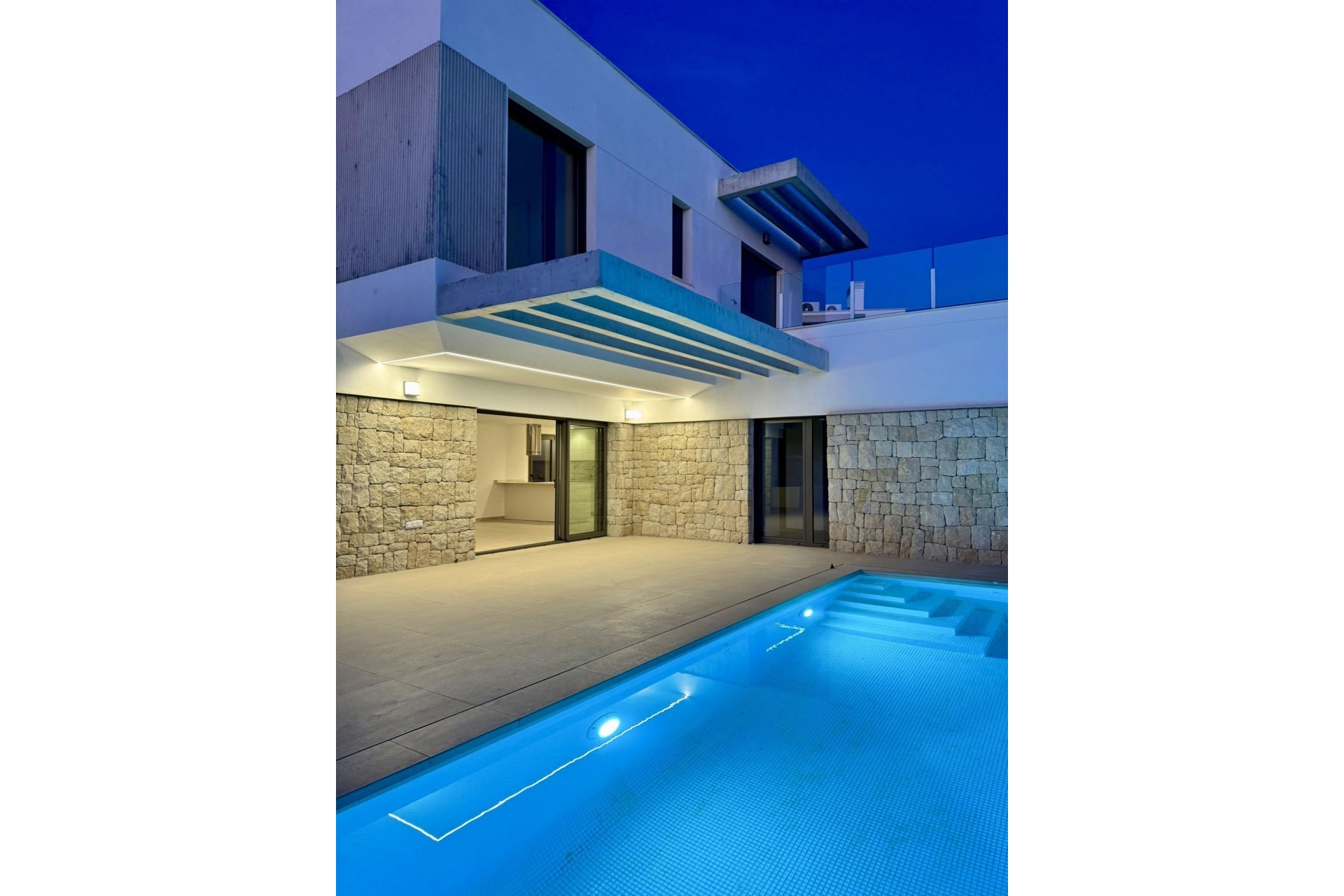 Nueva construcción  - Villa -
Finestrat