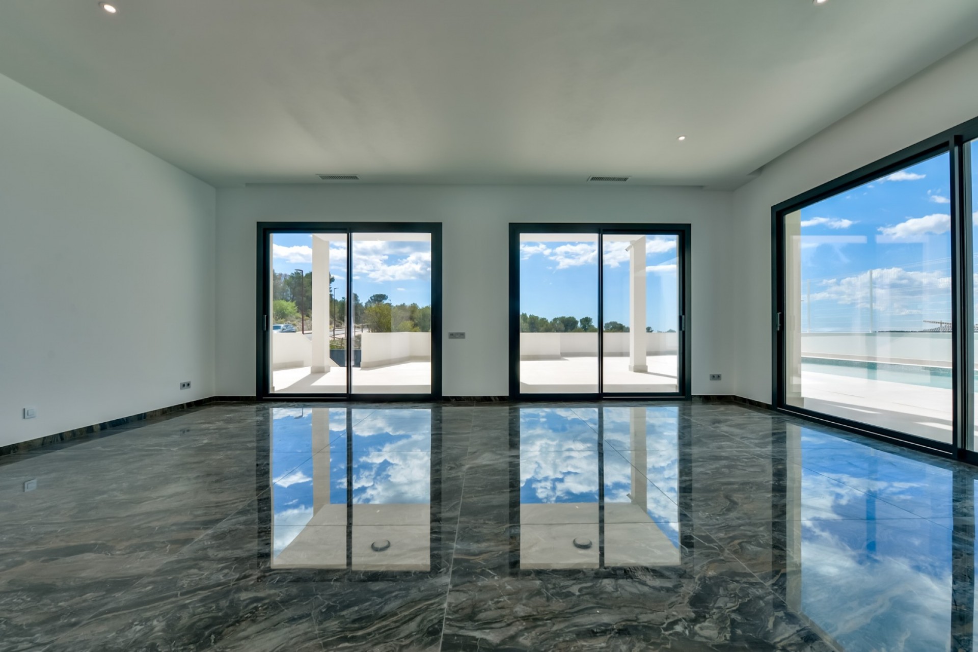 Nueva construcción  - Villa -
Finestrat