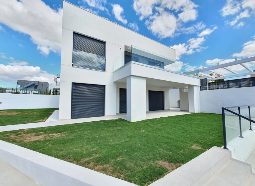 Nueva construcción  - Villa -
Manilva