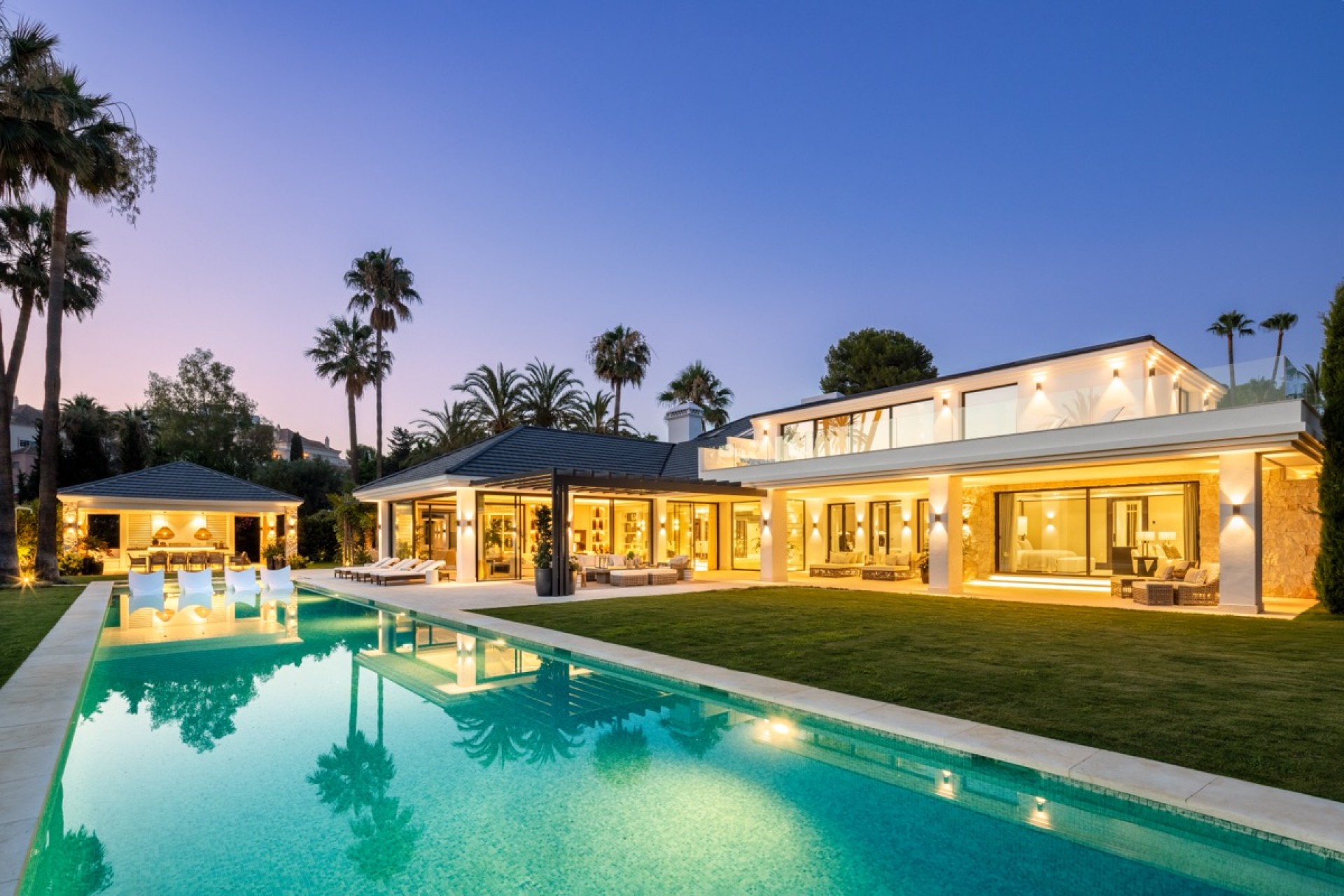 Nueva construcción  - Villa -
Marbella