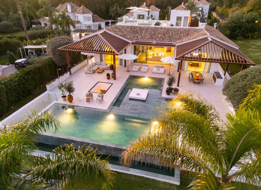 Nueva construcción  - Villa -
Marbella