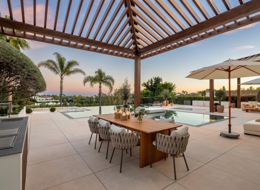 Nueva construcción  - Villa -
Marbella