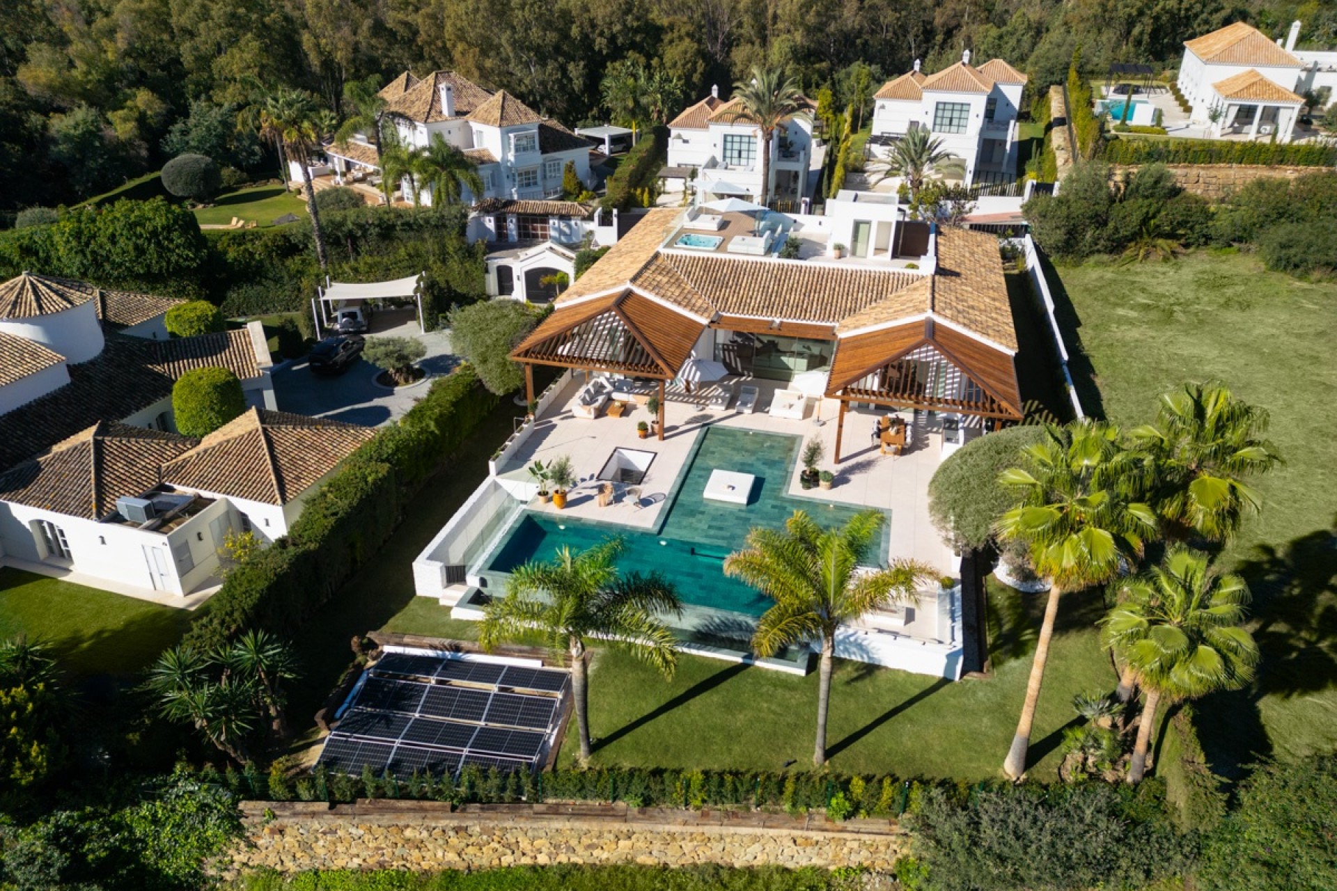 Nueva construcción  - Villa -
Marbella