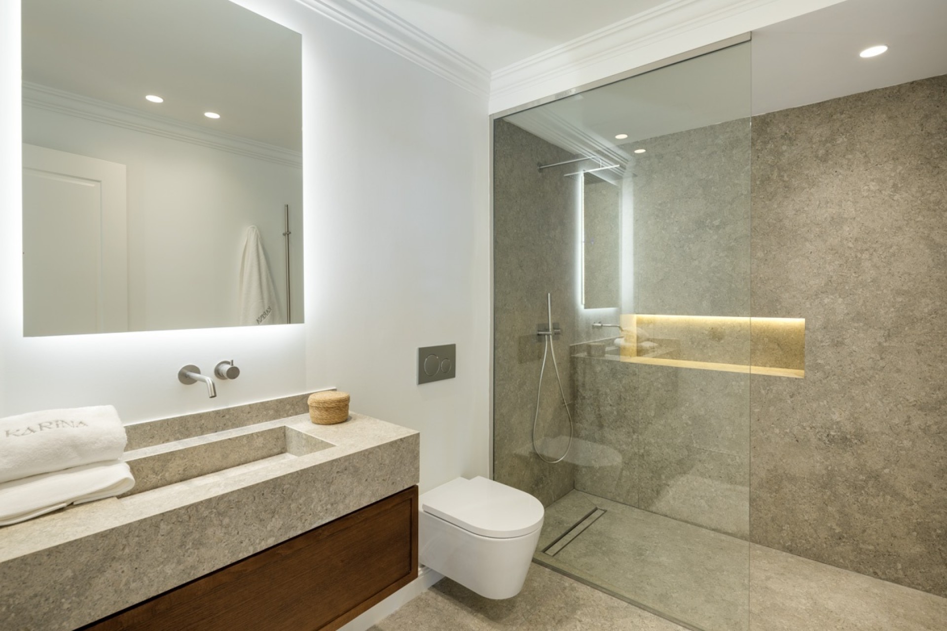 Nueva construcción  - Villa -
Marbella