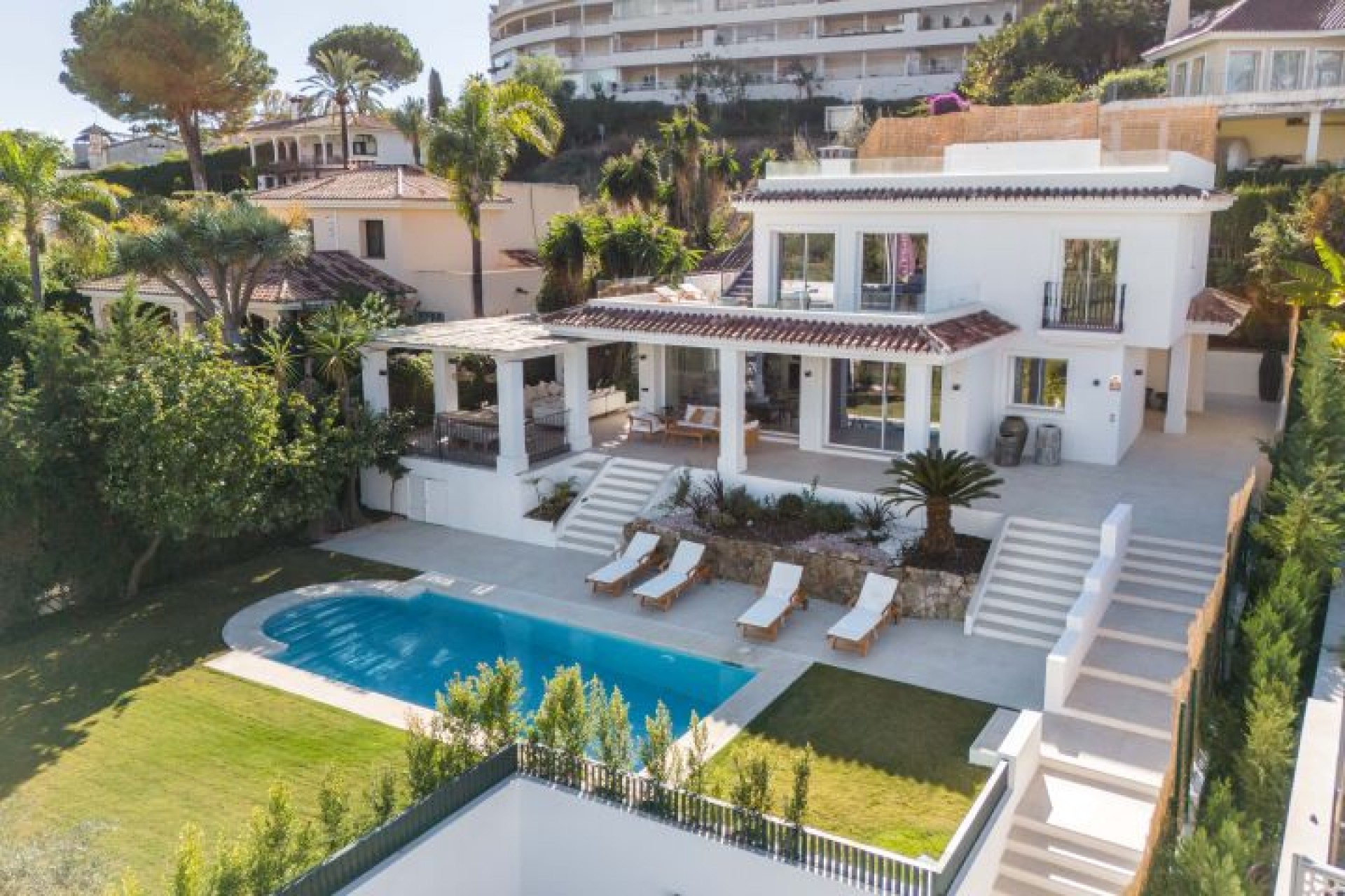 Nueva construcción  - Villa -
Marbella