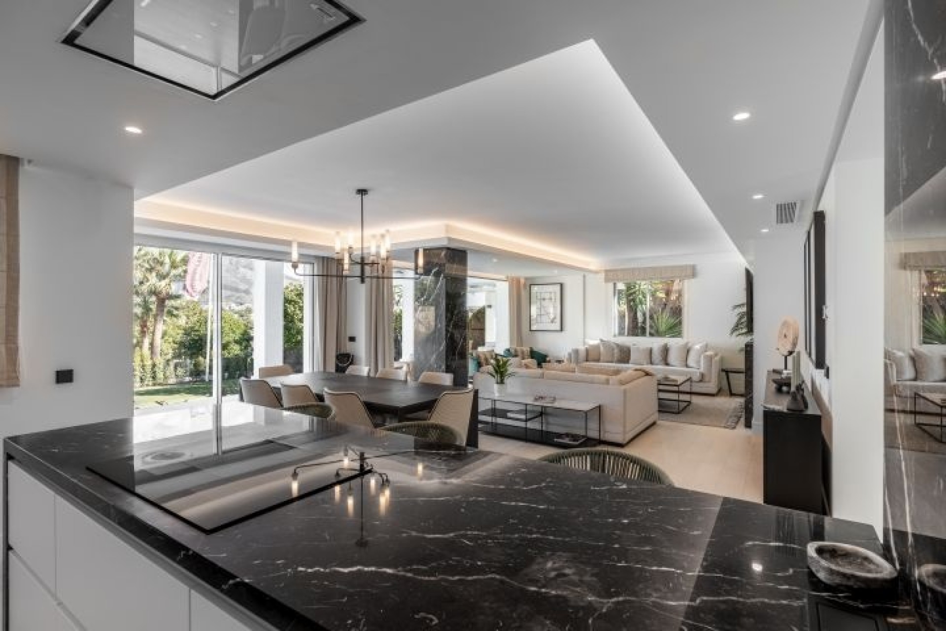 Nueva construcción  - Villa -
Marbella