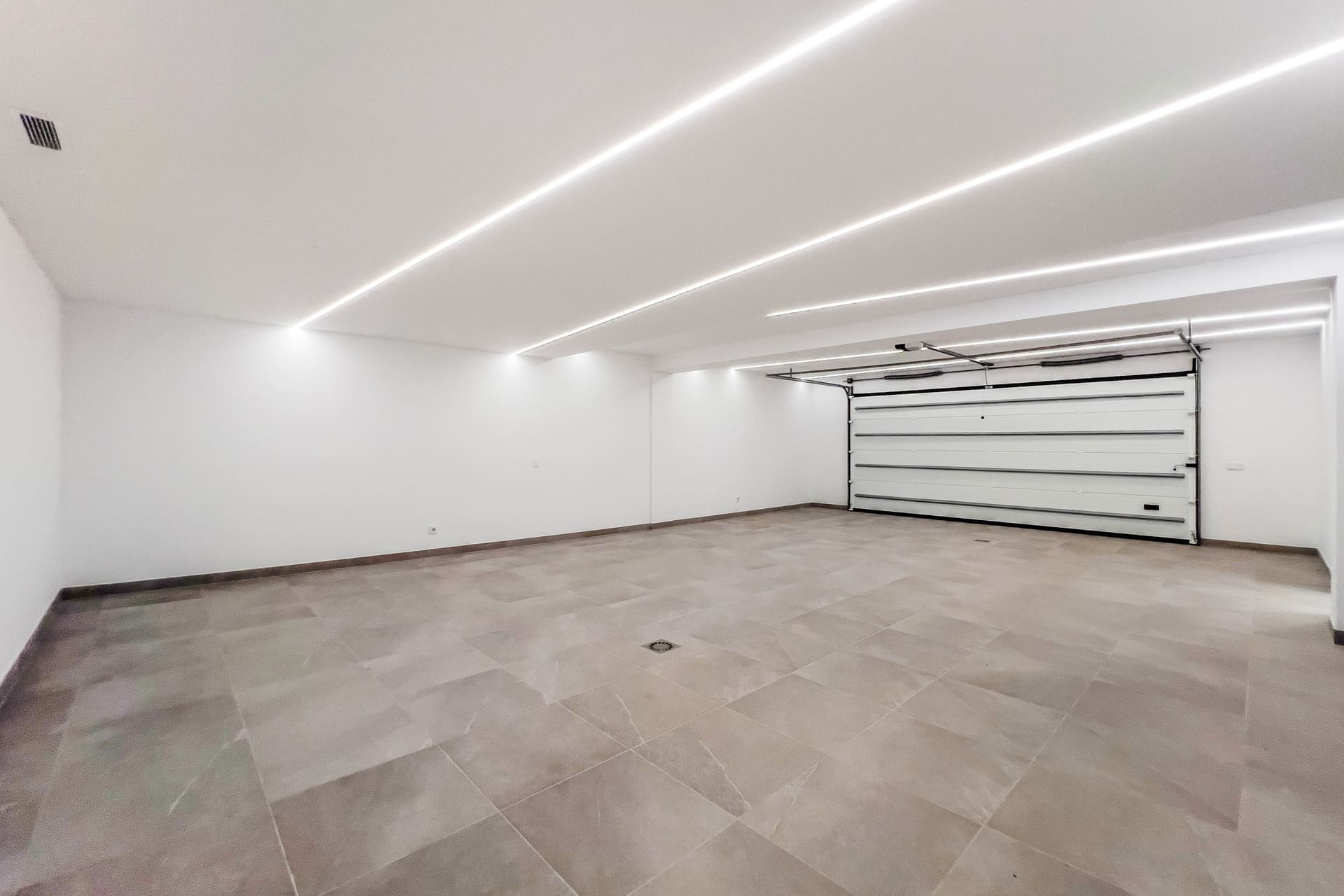 Nueva construcción  - Villa -
Marbella