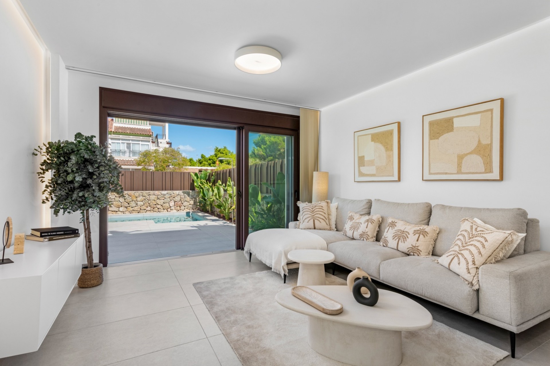 Nueva construcción  - Villa -
Mil Palmeras