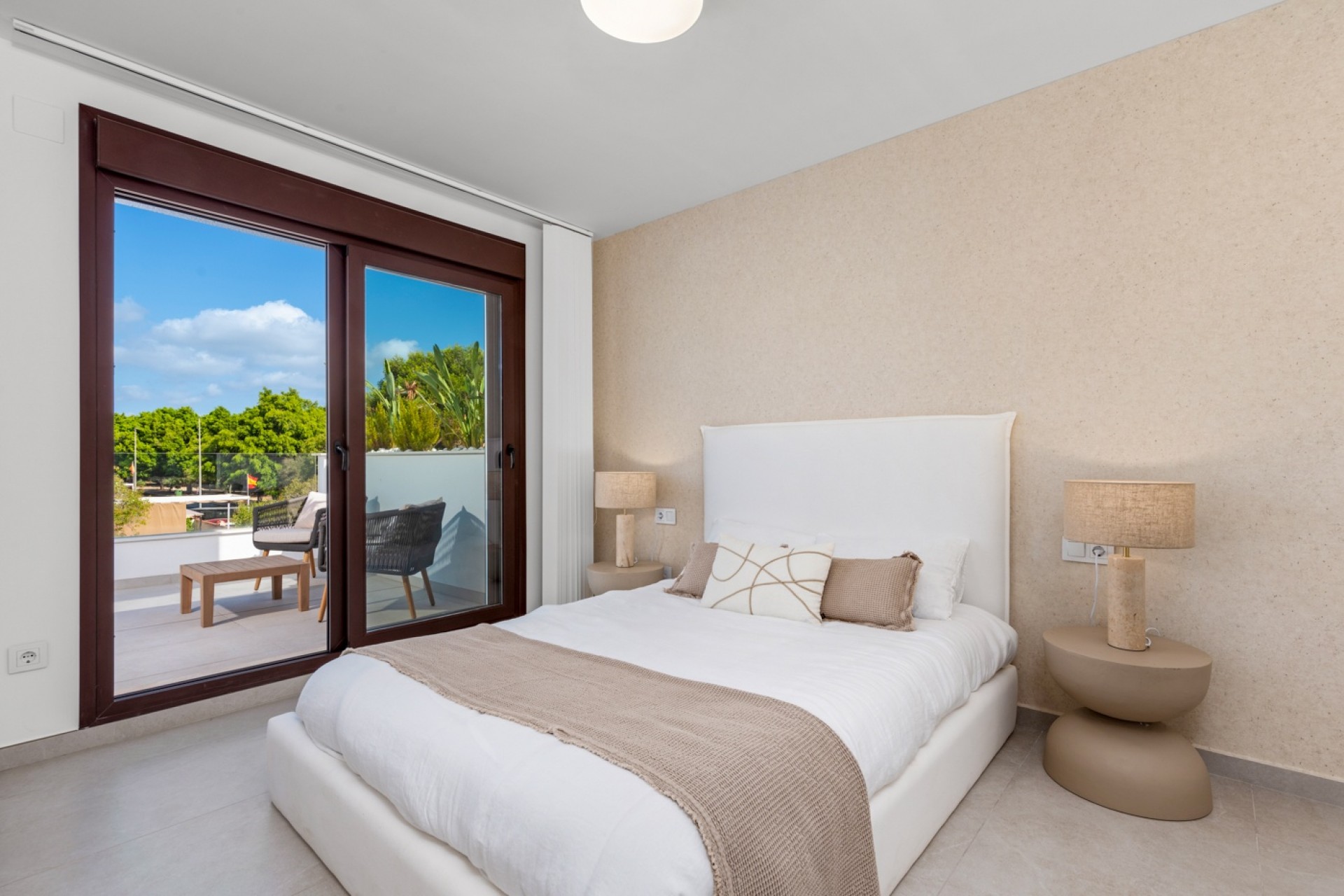 Nueva construcción  - Villa -
Mil Palmeras