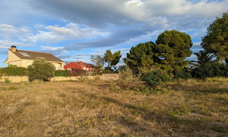 Plot - Herverkoop - Denia - Deveses