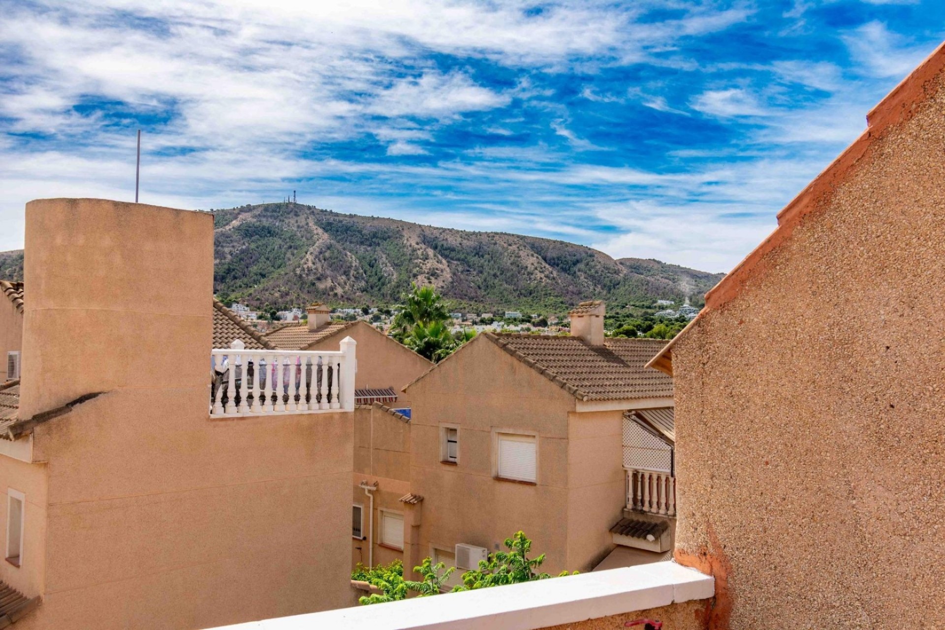 Resale - Apartment -
Albir - Centre