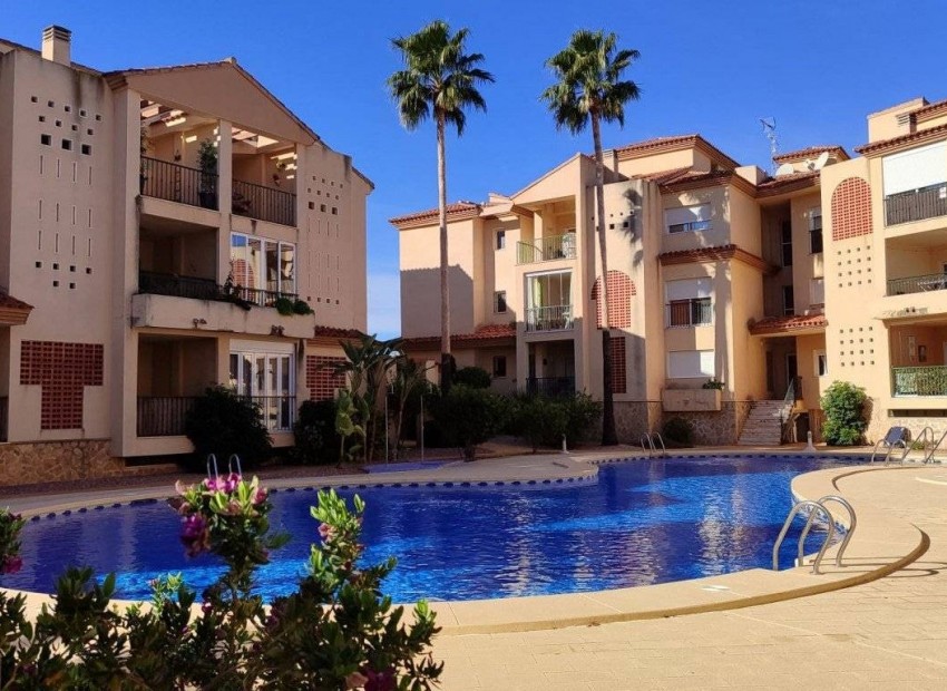 Resale - Apartment -
Albir