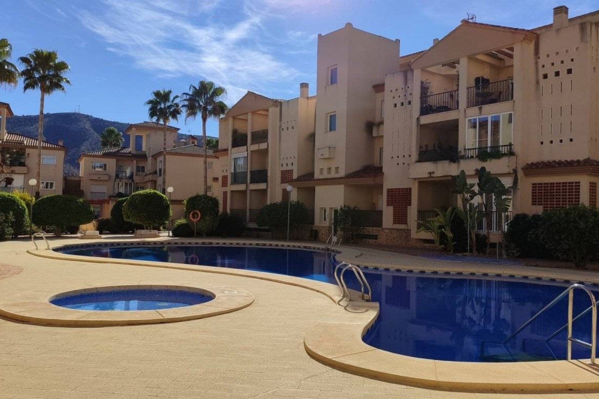 Resale - Apartment -
Albir