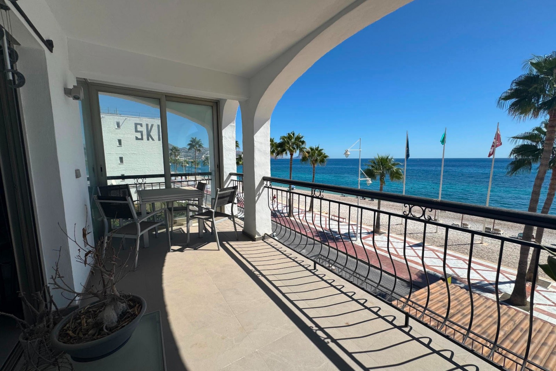 Resale - Apartment -
Albir