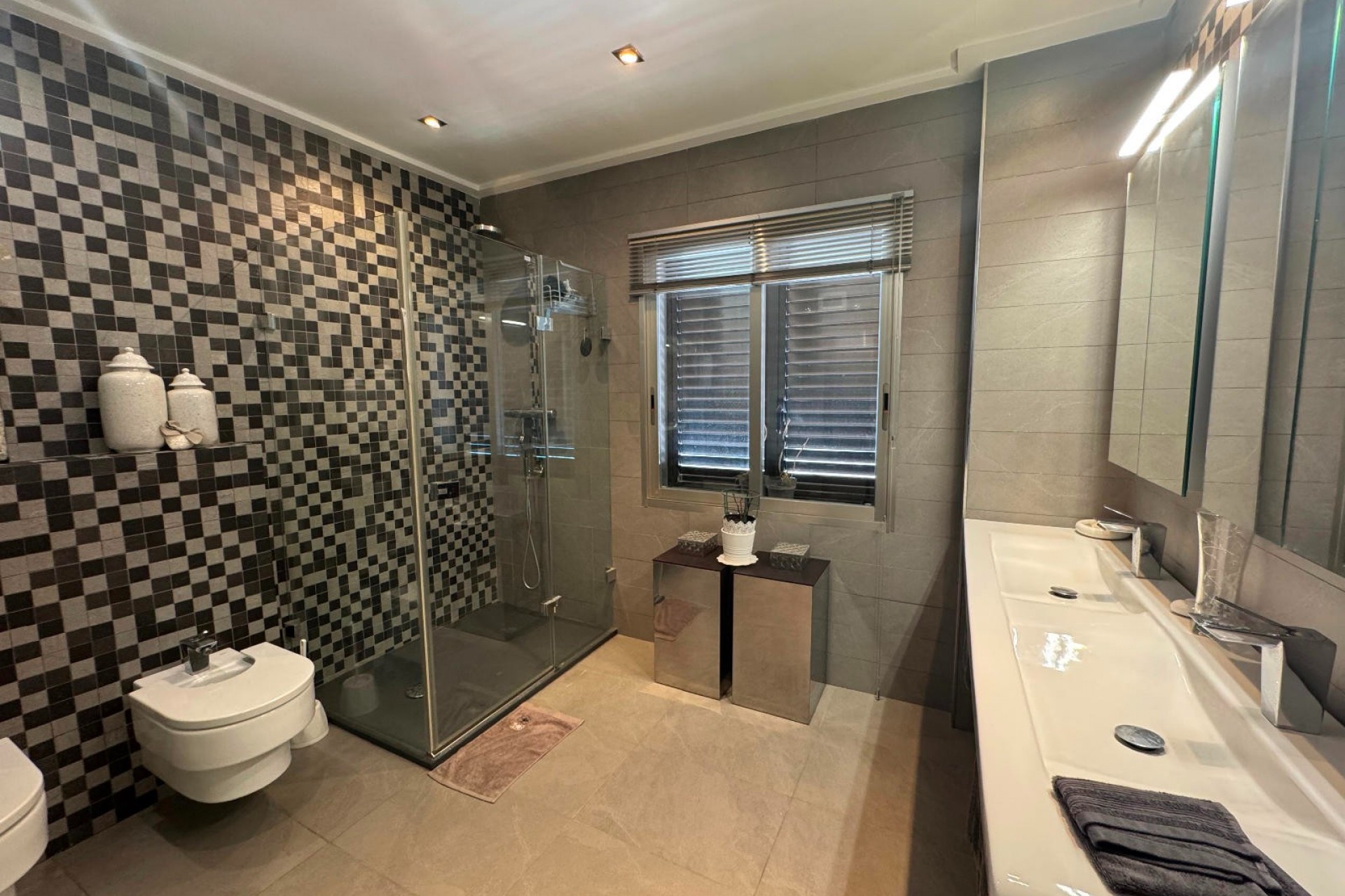 Resale - Apartment -
Albir