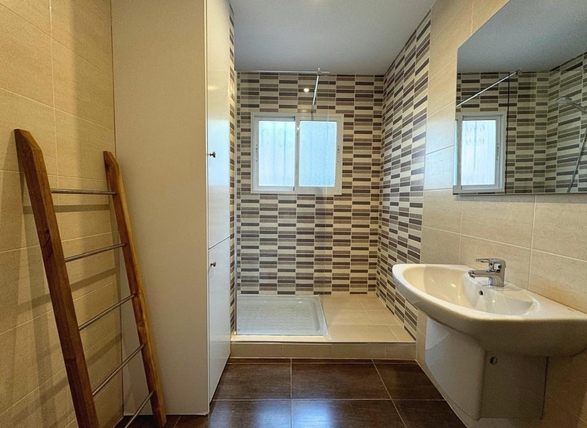 Resale - Apartment -
Albir