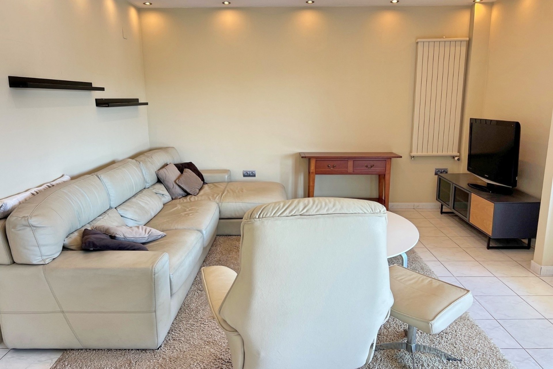 Resale - Apartment -
Albir