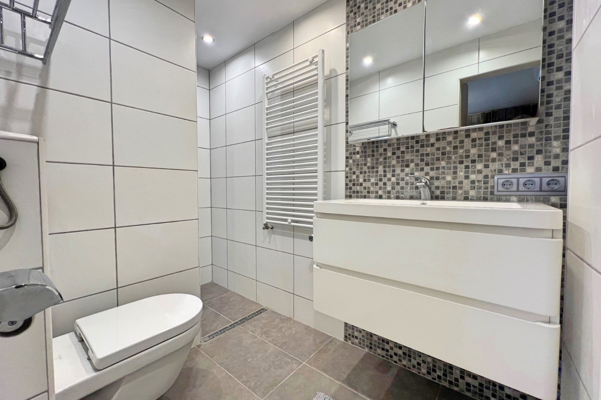Resale - Apartment -
Albir