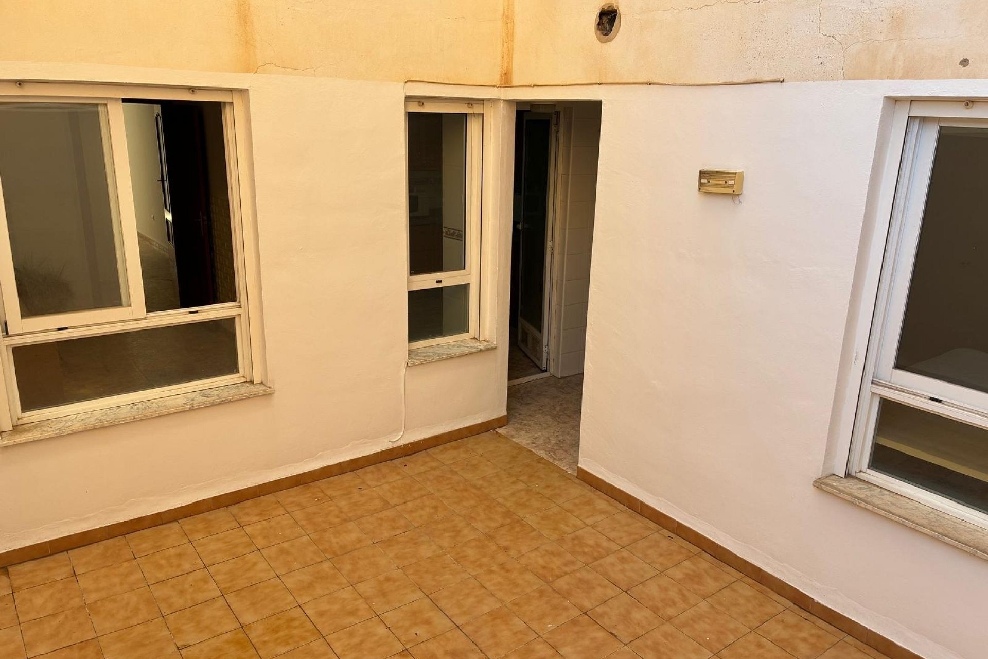 Resale - Apartment -
Almoradí