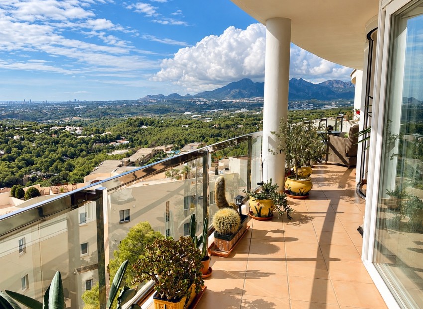 Resale - Apartment -
Altea - Sierra de Altea