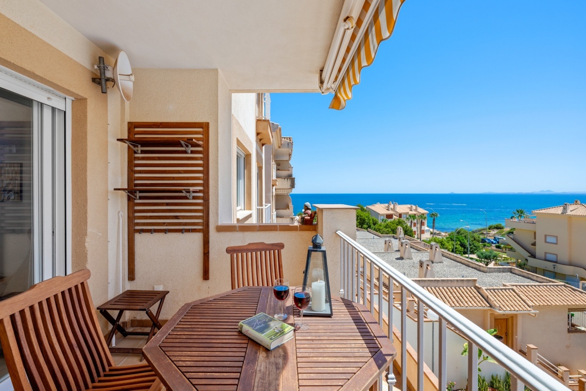 Resale - Apartment -
Cabo Roig
