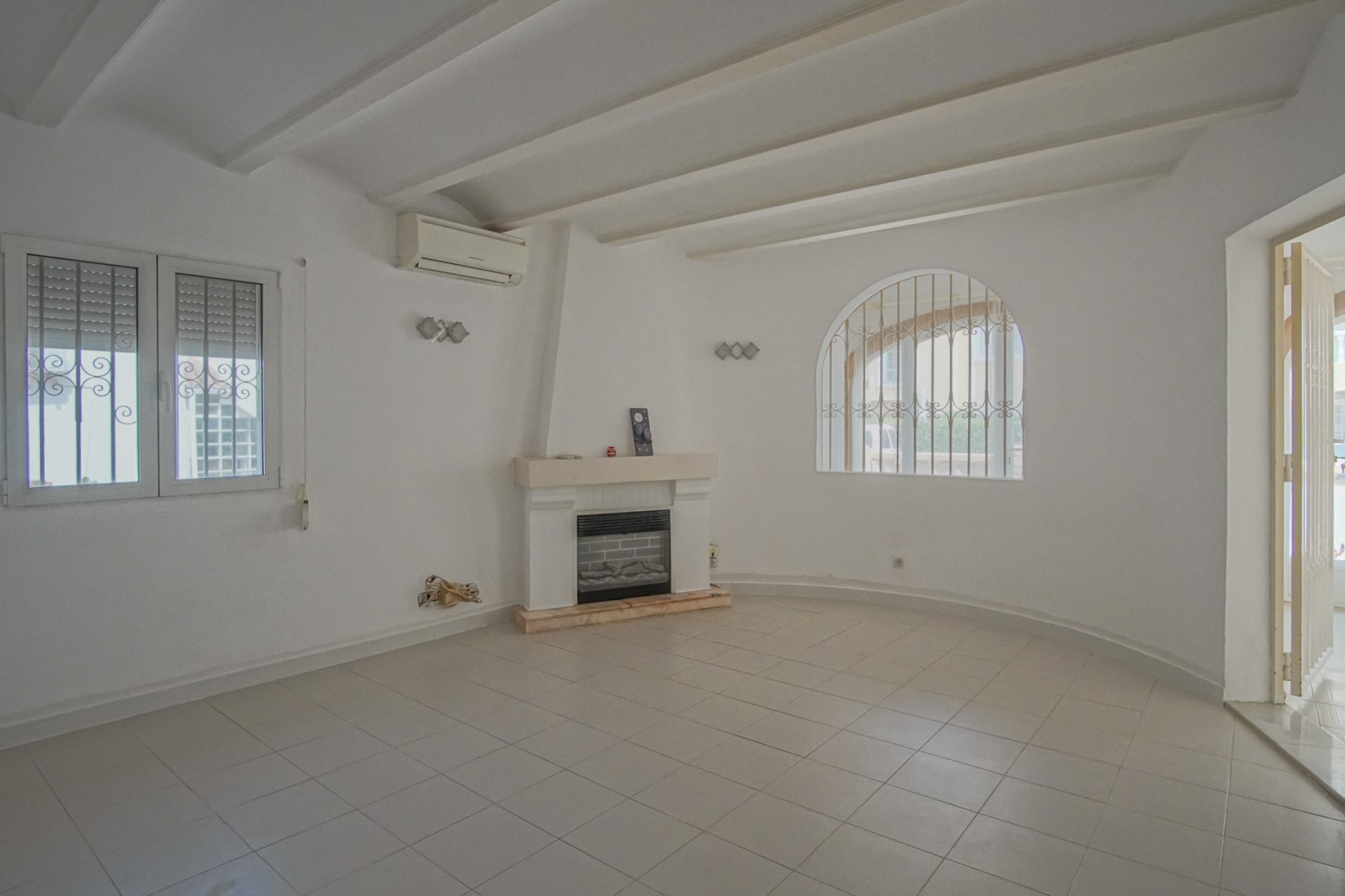 Resale - Apartment -
Denia