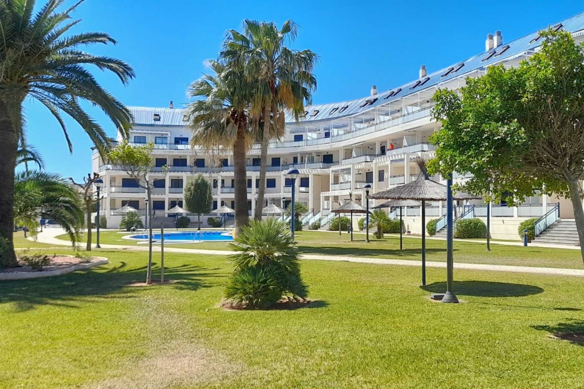 Resale - Apartment -
Denia