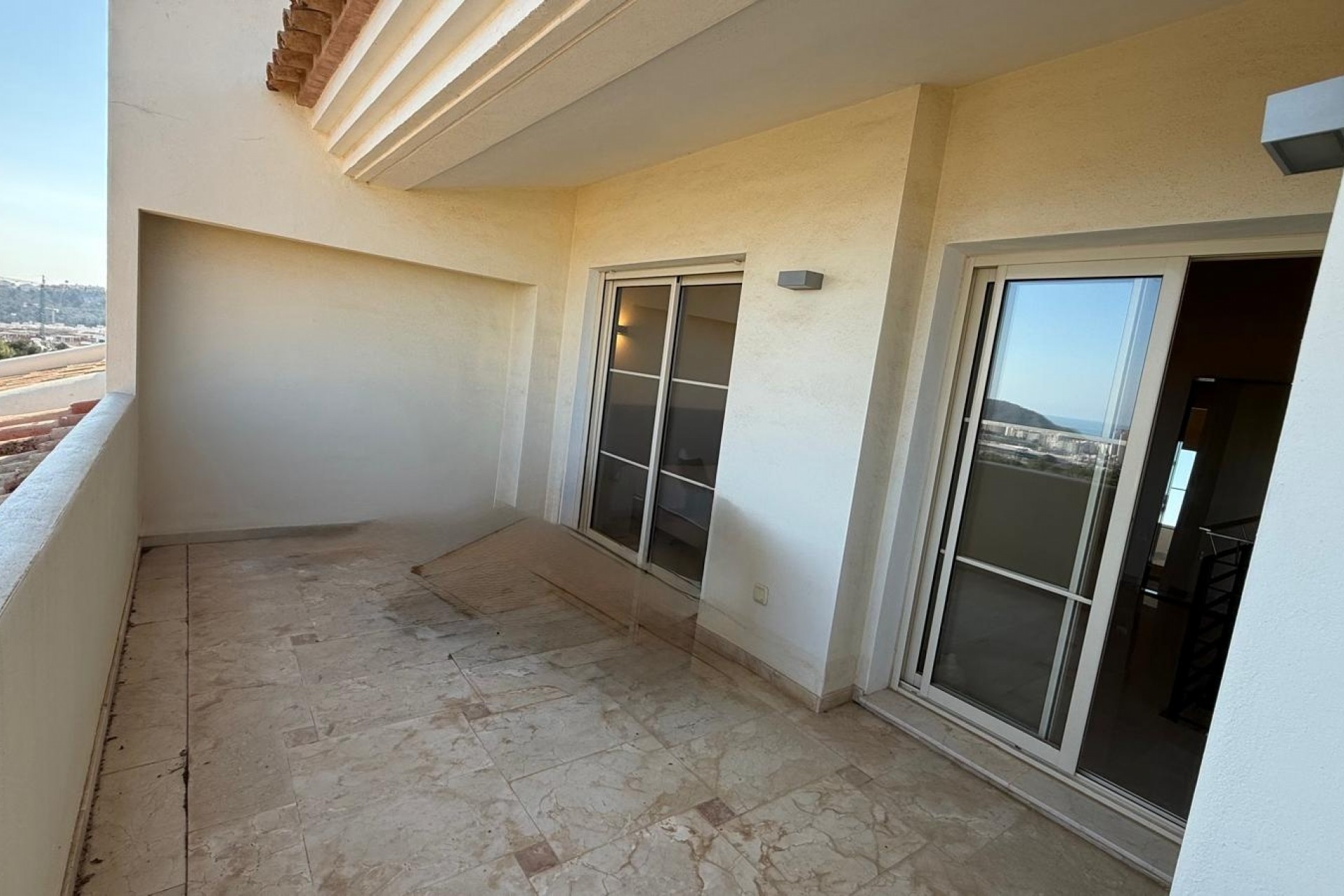 Resale - Apartment -
Finestrat - Sierra Cortina