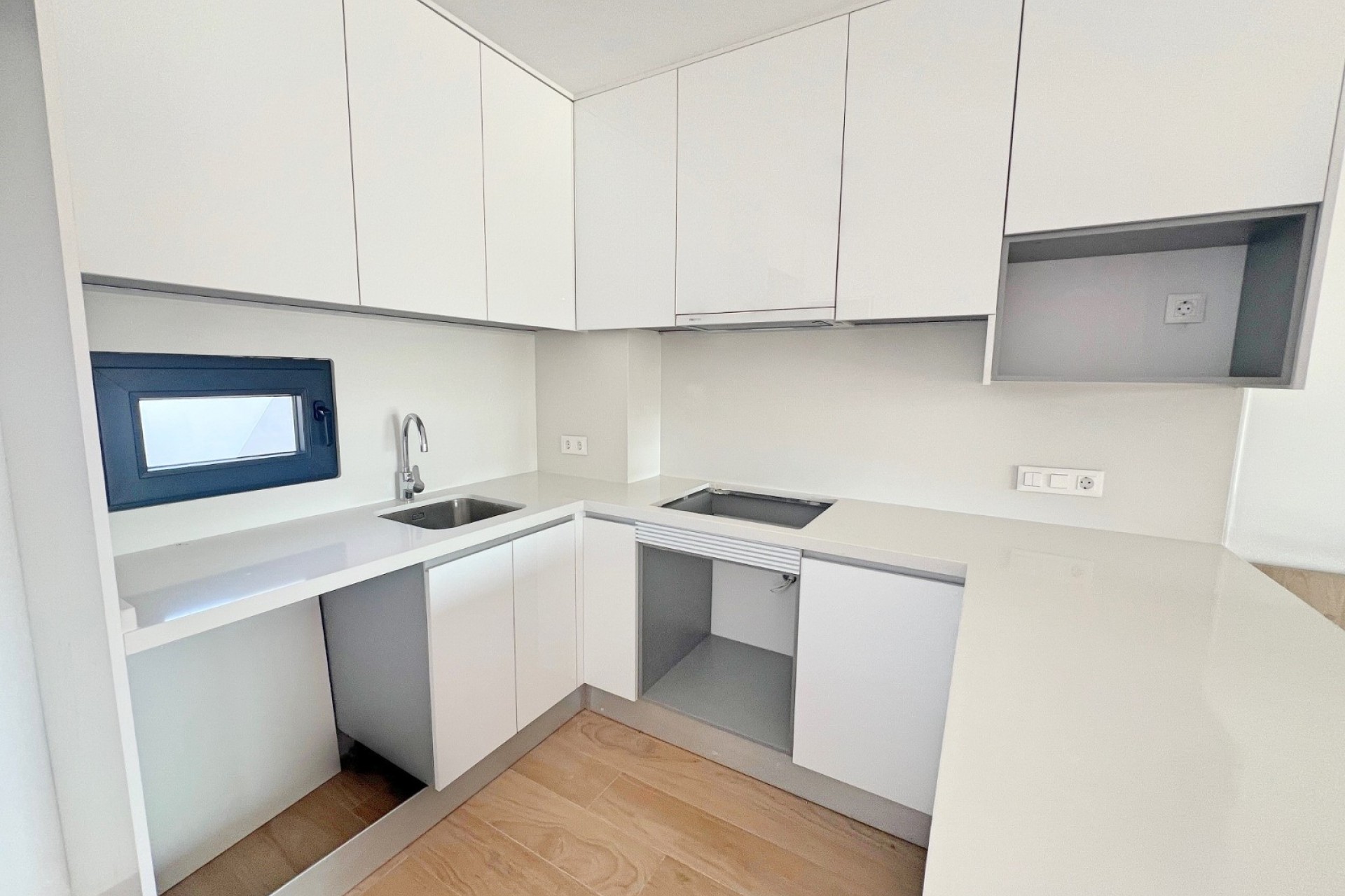 Resale - Apartment -
Finestrat