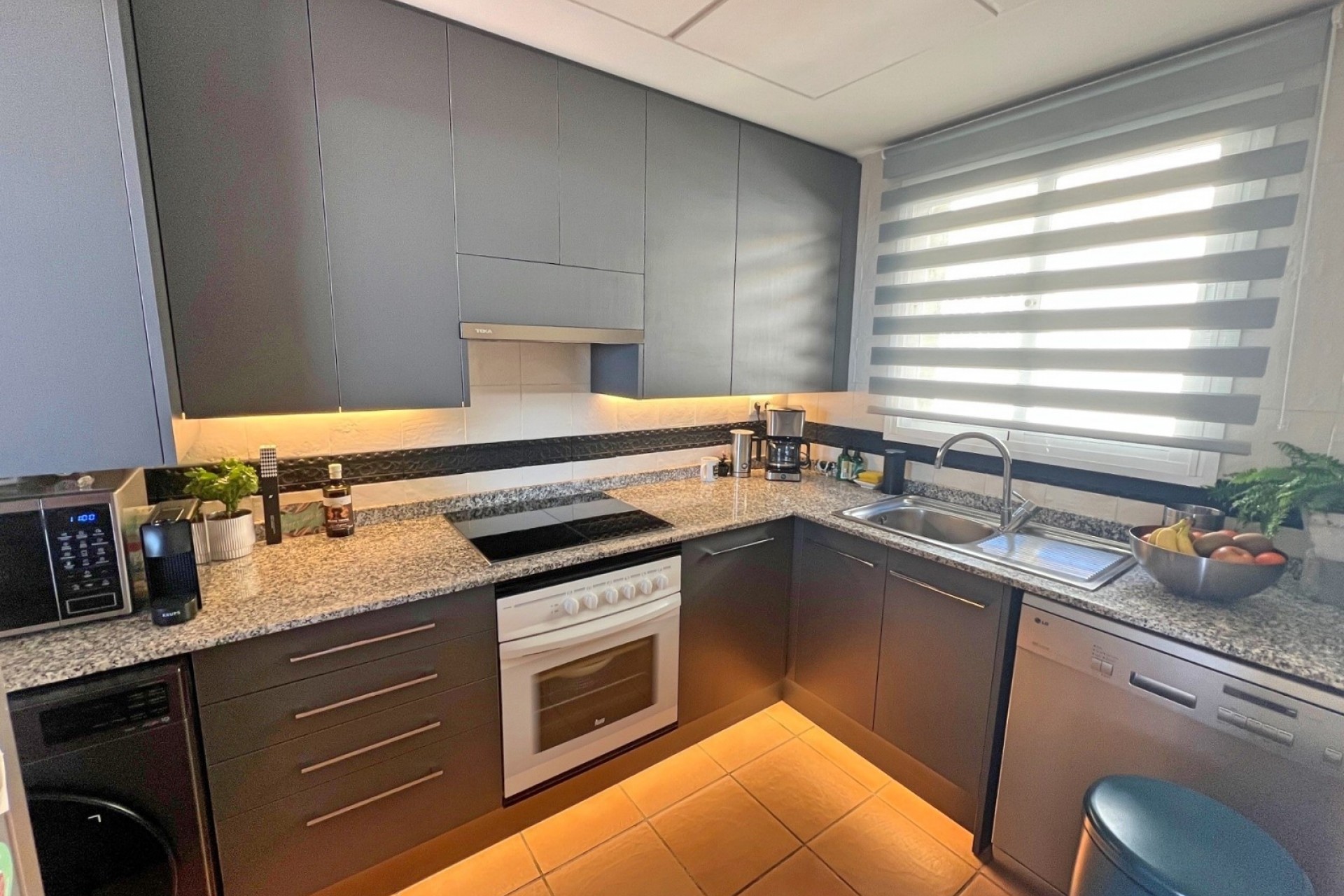 Resale - Apartment -
Finestrat