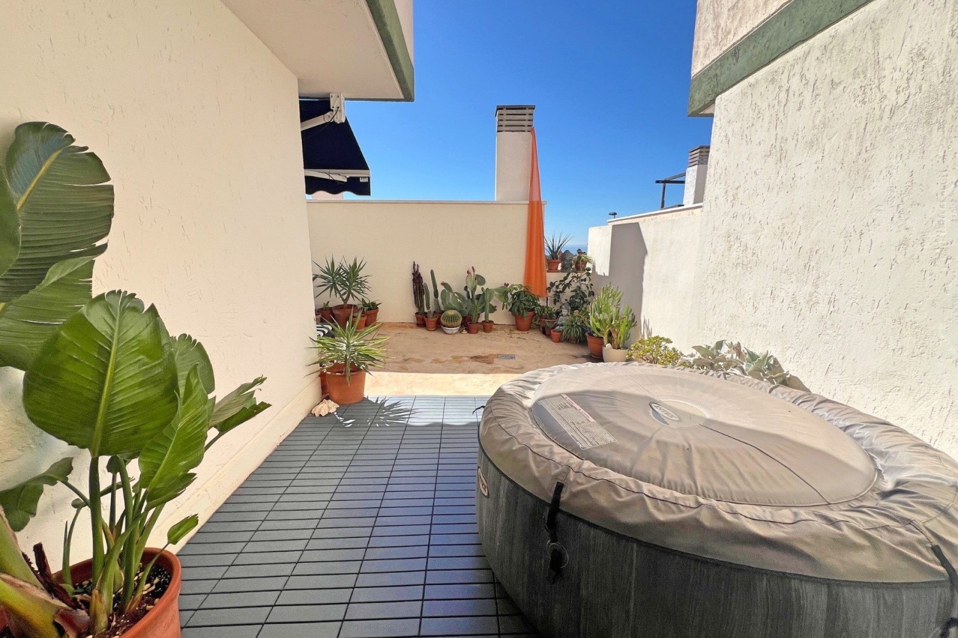 Resale - Apartment -
Finestrat
