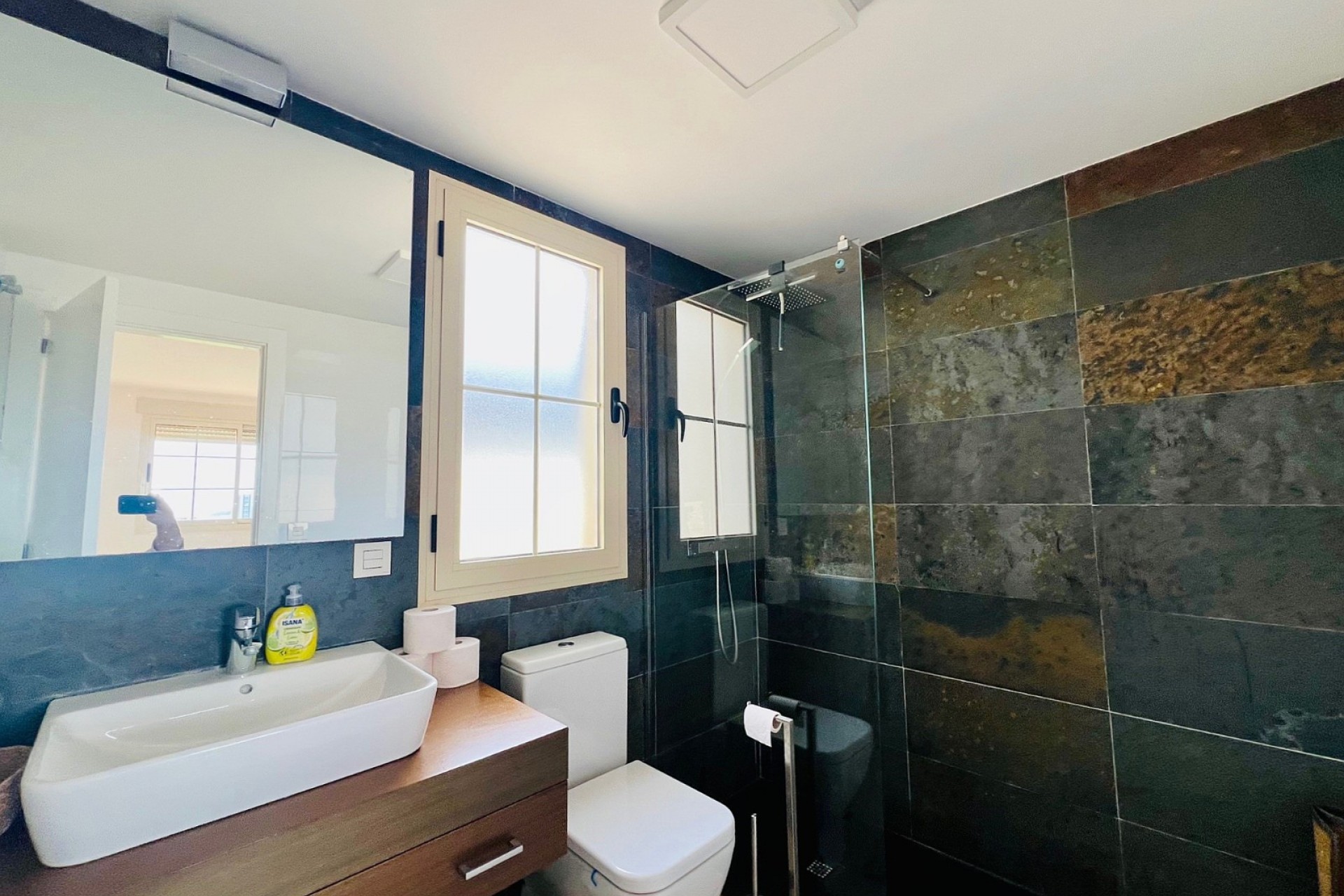 Resale - Apartment -
Finestrat
