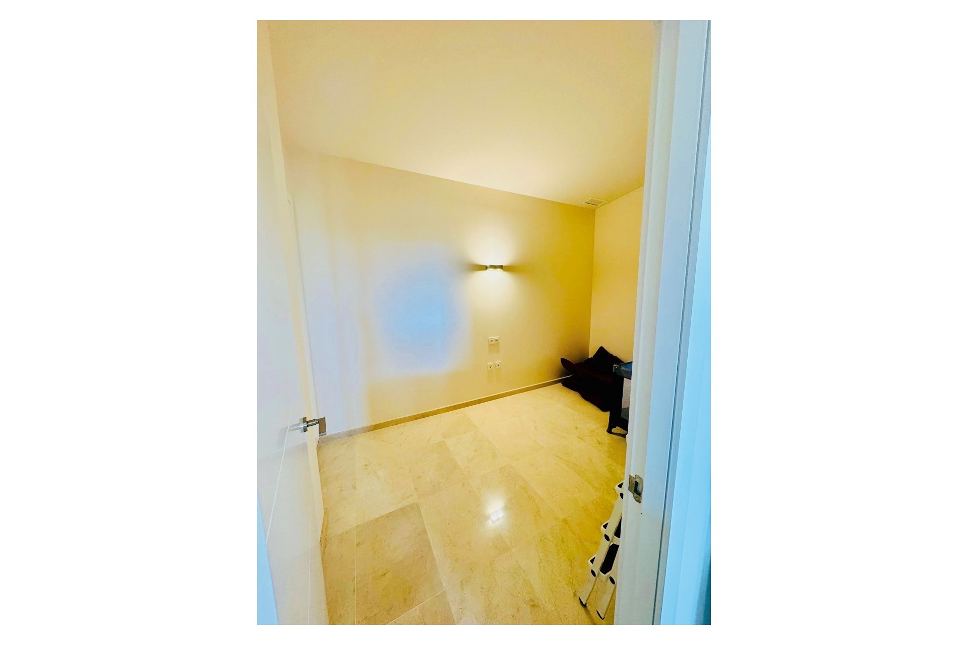 Resale - Apartment -
Finestrat