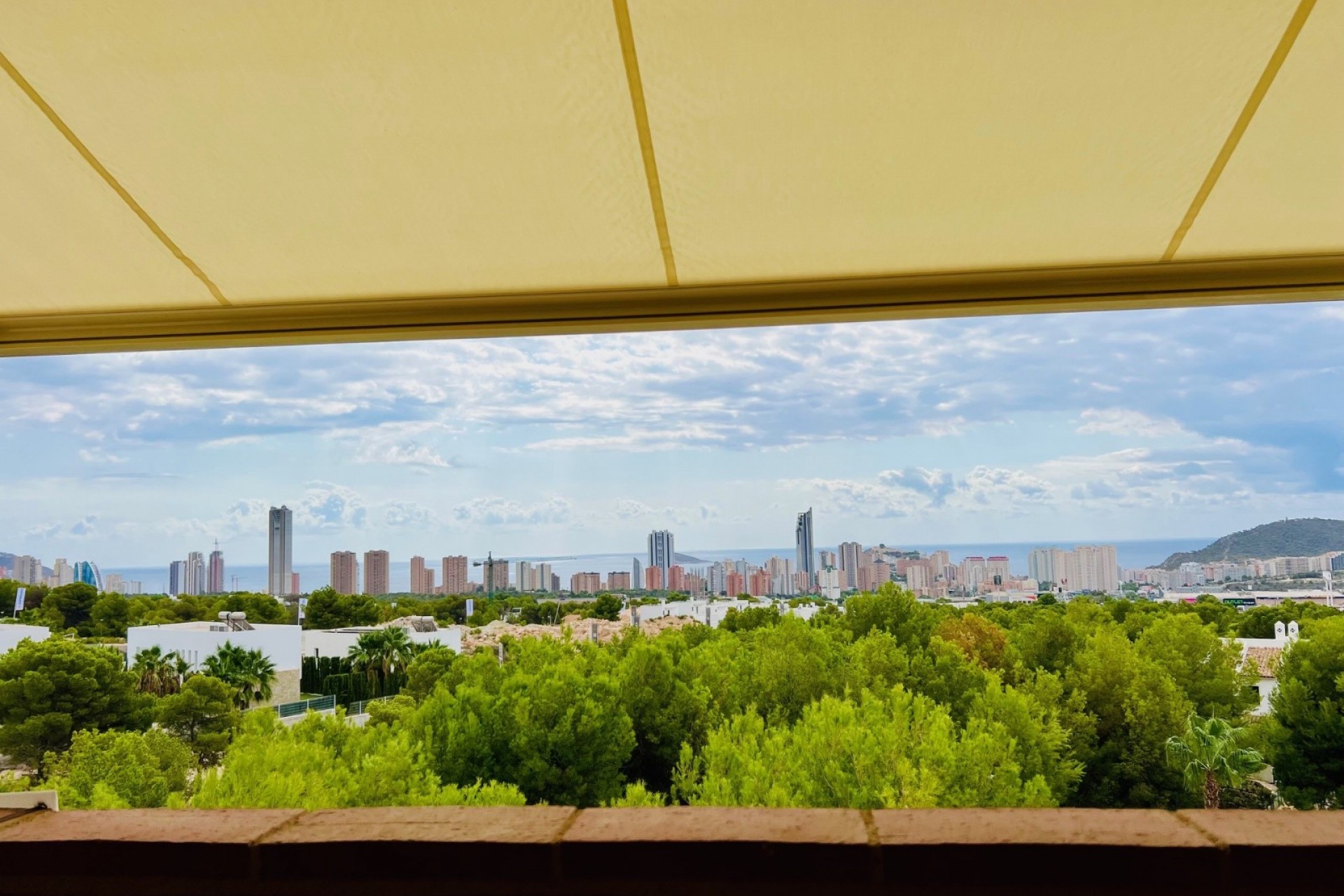 Resale - Apartment -
Finestrat